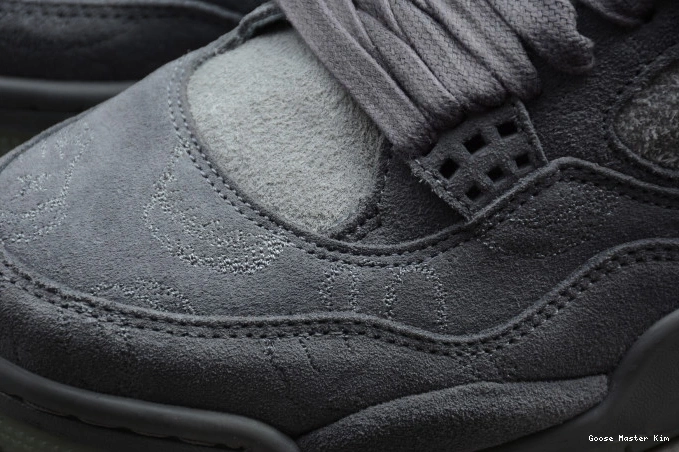 KAWS Jordan Cool Grey Air 930155-003 x 4 0818